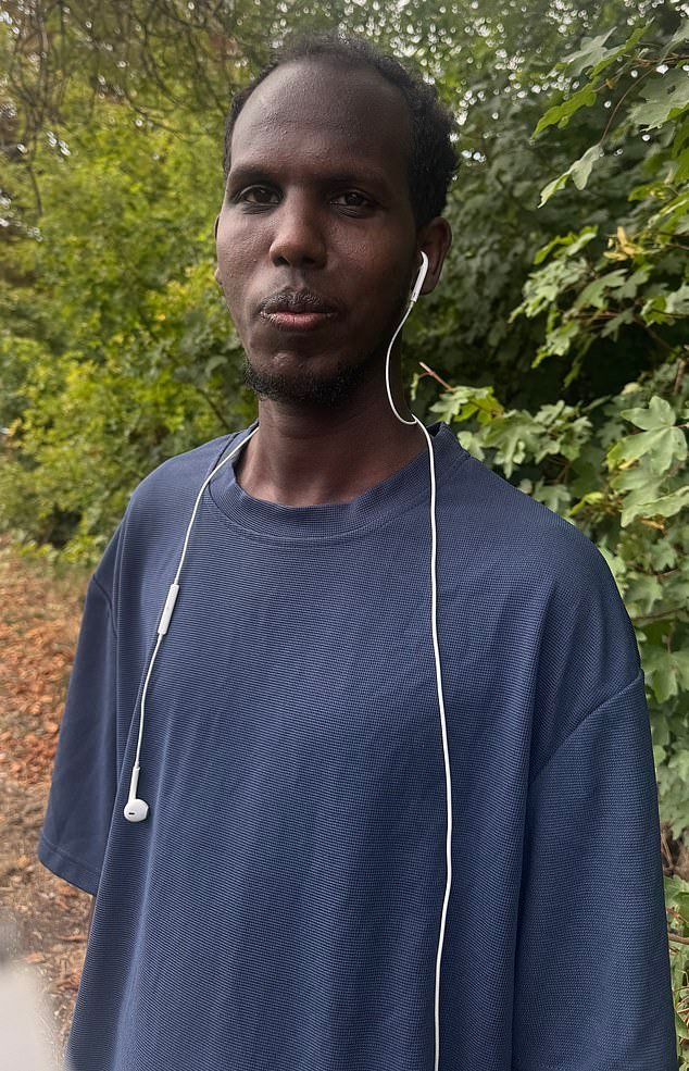 Migrante somalí que vive en el hotel Epping