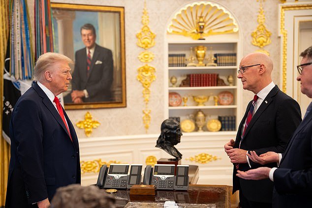 Jonathan Brocklebank: Si rompe el pan con Trump, un cierto hueso cuelga, ¿qué principios de Swinney?