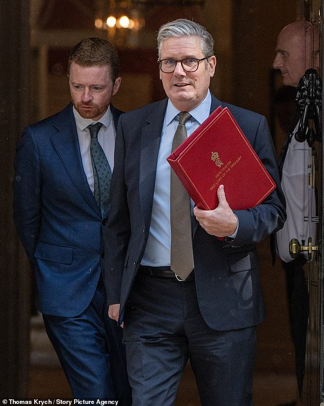 Dan Hodges: McSweeney’s Secret “Slush Fund” y por qué el hedor de Sleaze Keir Starrer simplemente no se irá