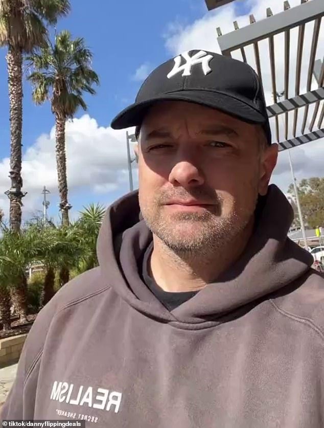 Mi hijo quería retirar dinero del banco … Permaneció vacío, mechón después de que el cajero había rechazado su solicitud de una razón ridícula