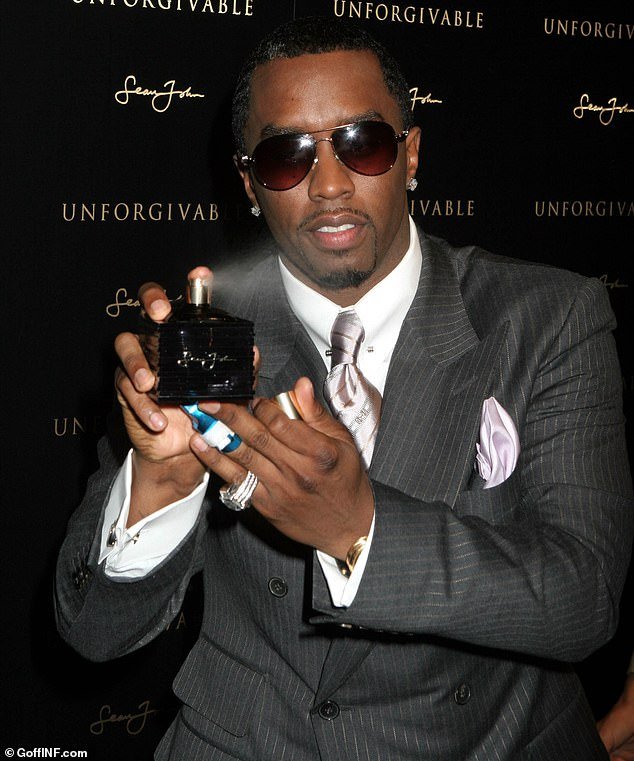 La niñera de Diddy escribe una carta al juez que sugiere que debería ser liberado porque vendió un millón de botellas de perfume en una semana.