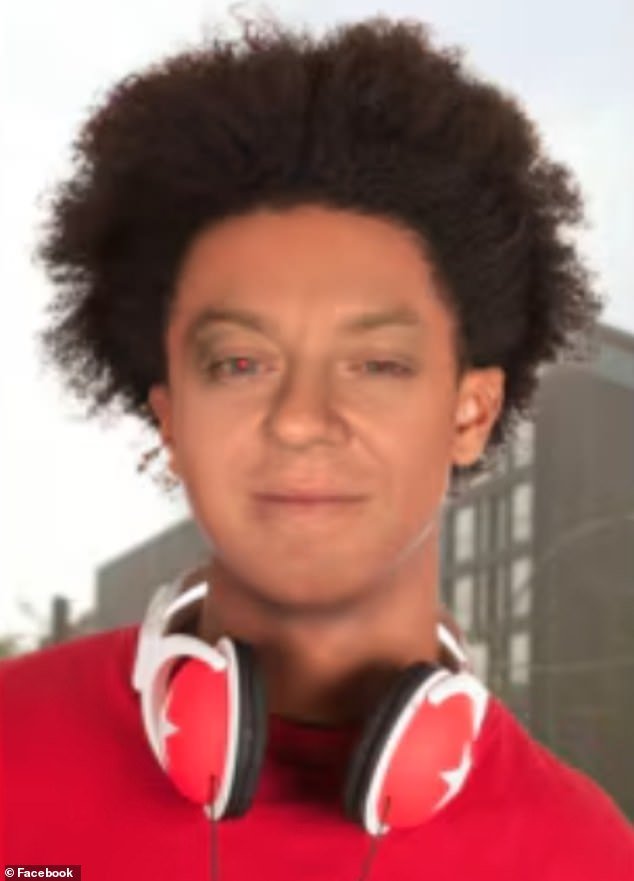 Blackface Scandal es una de las compañías más grandes de Australia como ejecutivo senior de CBRE, que usa un disfraz increíble