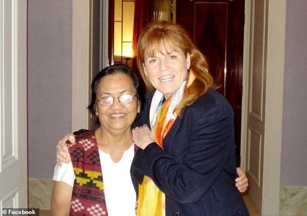 ¿Será desterrado el rey Fergie? Fotos que muestran cuán cerca estuvieron y Epstein: cómo el escándalo amenaza con obligar a los Yorks a salir del Royal Lodge