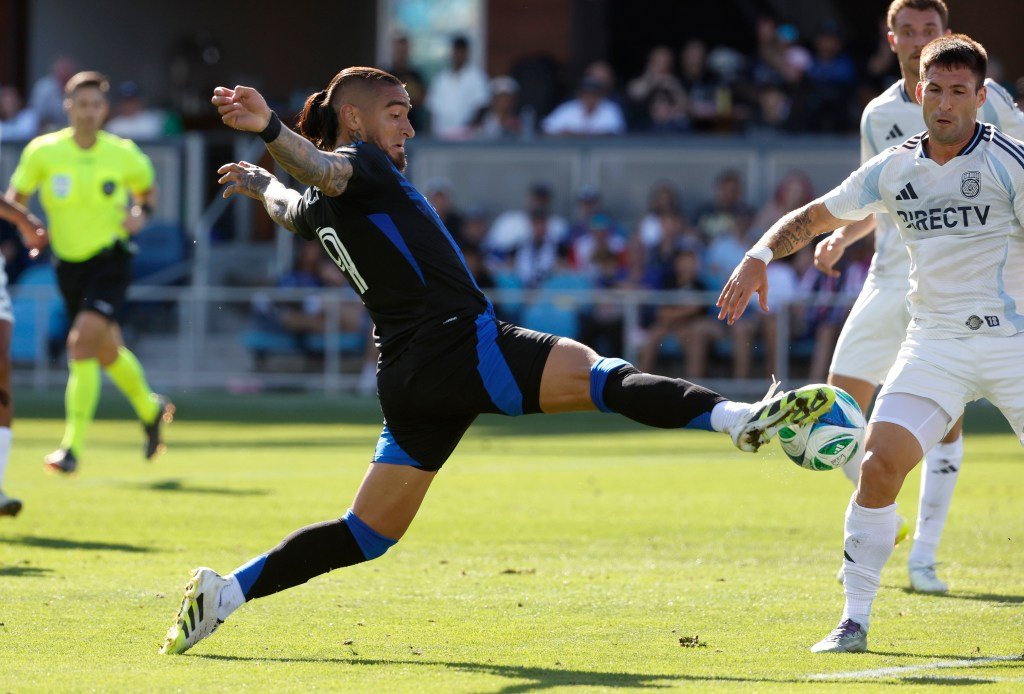 Los terremotos caen desde el lugar de los playoffs de la MLS, mientras que la ciudad de St. Louis San José se hace cargo de una derrota por 3-1