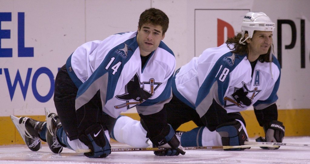 San Jose Sharks revela camisetas Heritage 2.0 para esta temporada