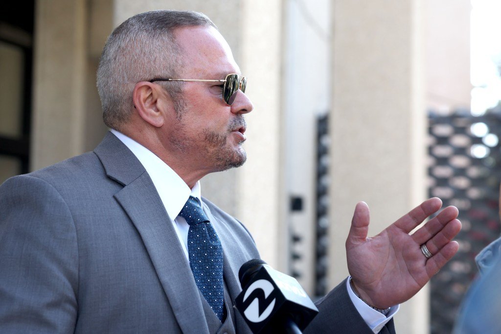 El ex asistente del sheriff en San Mateo es suficiente para un derecho civil contra el condado