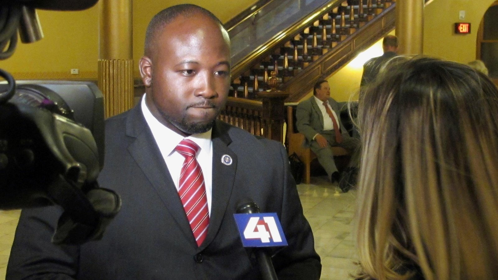 Diputado de Kansas acusado de custodia por asesinar la muerte de un hombre