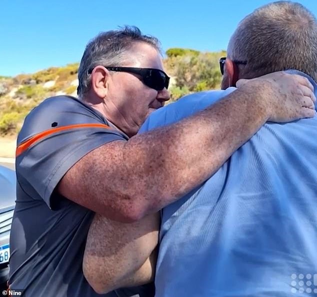 El padre supuestamente es sofocado por un oficial de policía extra curricular frente a su hija en incidentes impactantes de ira callejera, pero esa no fue la peor parte