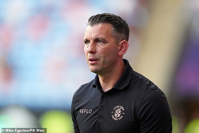 Gerente de capturas del club de EFL después de una carrera terrible desde la Premier League continúa