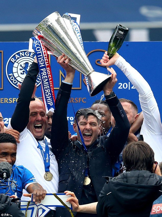 Steven Gerrard admite que los Rangers eran “la combinación perfecta”… y dice que tiene “asuntos pendientes” como entrenador