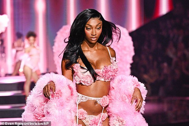 103029591-15206491-Angel_Reese_stole_the_show_at_the_Victoria_s_Secret_show_in_New_-a-16_17608813287.jpeg