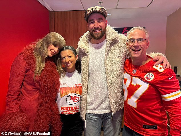 93437419-15226489-Travis_Kelce_and_Taylor_Swift_were_all_smiles_alongside_his_old_-a-1_1761403623539.jpeg