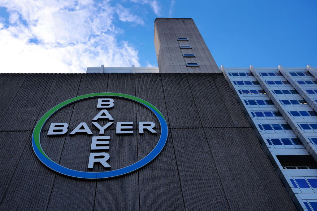 El medicamento para la menopausia de Bayer recibe la aprobación de la FDA, lo que hace que el producto Astellas compita