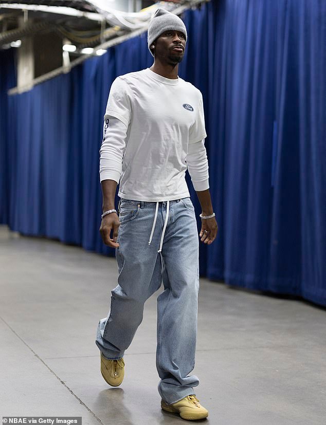 El MVP de la NBA, Shai Gilgeous-Alexander, finalmente rompe su silencio después de que asaltaron su mansión durante el juego.