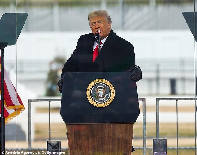 Denunciante revela que la emisora ”más confiable” del mundo manipuló el discurso de Trump una semana antes de las elecciones