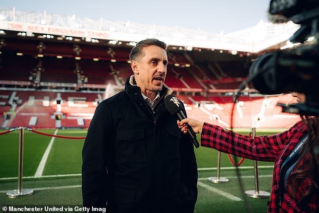 Gary Neville critica la “envejecida columna vertebral” del Man United y afirma que las cuatro estrellas “deberían estar mucho mejor” después del empate en Nottingham Forest.