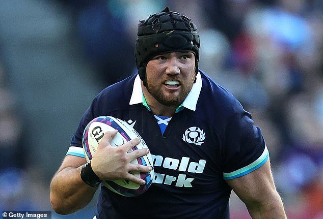 En realidad, sería injusto para Zander Fagerson utilizarlo contra los All-Blacks después de un descanso tan largo… Faltan refuerzos cualificados que entren en juego para Escocia.