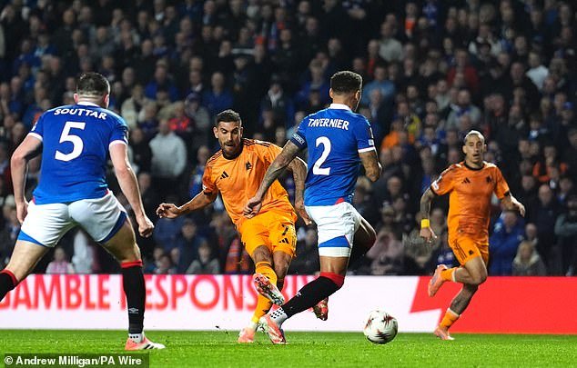 CLASIFICACIONES DE LOS JUGADORES – Rangers 0 Roma 2: ¿Quién parecía perdido y abrumado? ¿Y quién era la rara chispa brillante atacante?