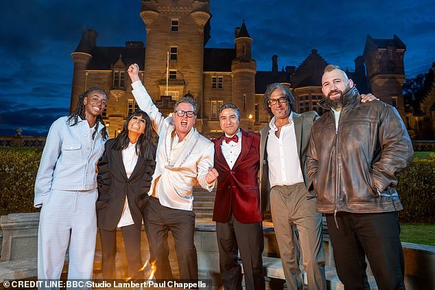 Cómo ‘una pequeña risita’ se convirtió en un triunfo para Chatty Man: ¿presentar Strictly será el verdadero premio de Alan Carr?