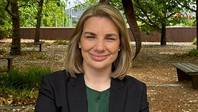 ‘Australia está siendo un objetivo’: cómo China pondría al país de rodillas con ataques devastadores contra nuestras ciudades: la escalofriante advertencia de un oficial naval