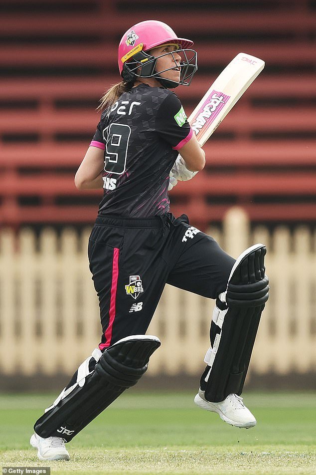 Revelado: Cómo la estrella australiana del cricket Erin Burns pasó de la sala de partos a la WBBL en solo 138 días
