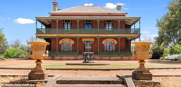 103703307-15271259-Monte_Cristo_is_one_of_the_Riverina_s_most_famous_estates_and_so-a-18_17625754595.jpeg