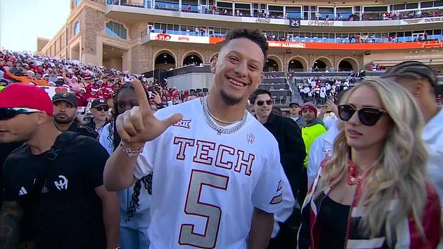 Patrick y Brittany Mahomes pasan la semana de descanso de los Chiefs de manera muy diferente a Travis Kelce y Taylor Swift con una aparición sorpresa