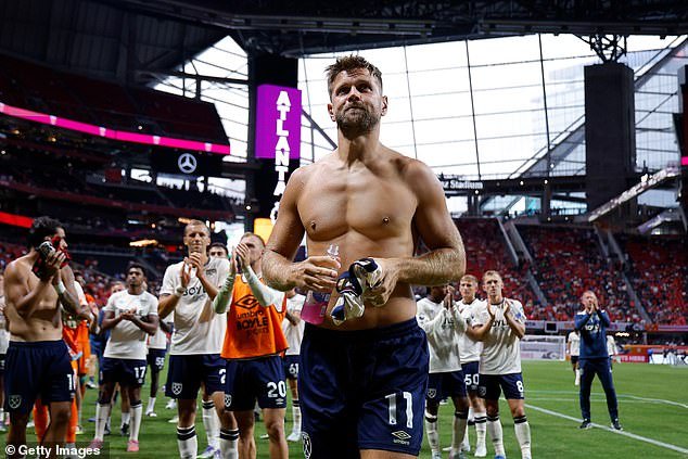 Los clubes de la Bundesliga están rodeando a la estrella fugaz del West Ham mientras Nuno Espirito Santo busca financiar la crucial ventana de transferencias de enero.