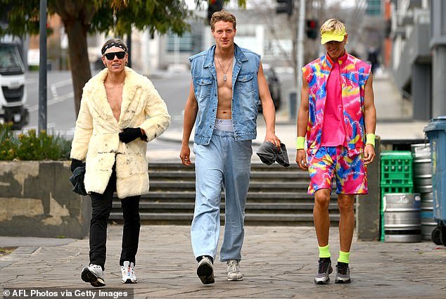 La historia interna de cómo el club de la estrella del fútbol ayudó a mantener en secreto sus acusaciones de violación y el acto que ha conmocionado a los fanáticos de la AFL, mientras se retiran las acusaciones.