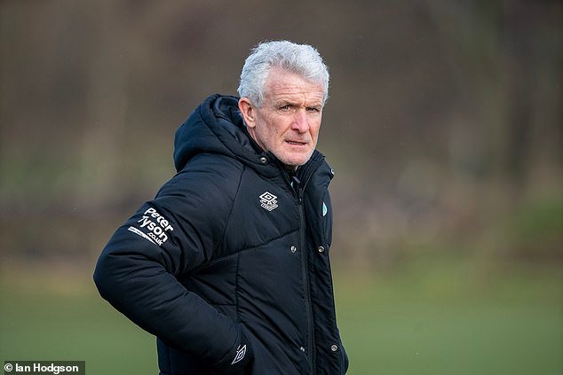 La leyenda del Man United, Mark Hughes, está poniendo a la venta una enorme mansión de Cheshire de £ 5,5 millones por TERCERA vez