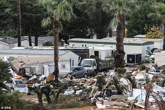 Una mujer británica de 85 años muere y decenas resultan heridas mientras la tormenta Claudia arrasa un camping de vacaciones en Portugal