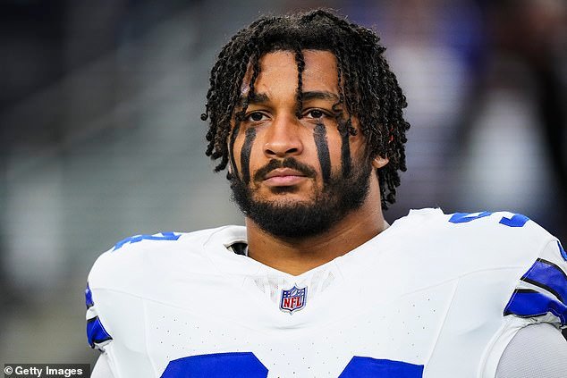 Los Dallas Cowboys rindieron un emotivo homenaje a Marshawn Kneeland antes del primer partido del equipo desde la trágica muerte de la estrella.