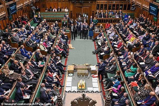 Parlamentarios en alerta máxima por espionaje en China: el MI5 advierte a los políticos