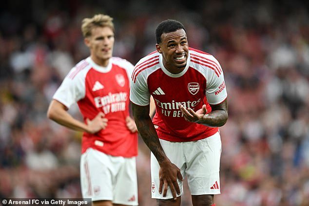 ENORME golpe de Gabriel para el Arsenal: Teme que el defensa estrella pueda estar de baja hasta DOS MESES por lesión sufrida en amistoso contra Brasil