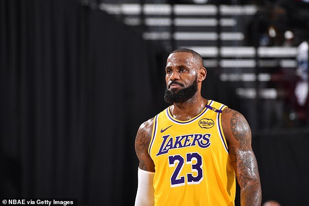 ¡LeBron James ha VUELTO! El ícono de la NBA hará su histórico debut en la temporada número 23 esta noche en el juego de los Lakers