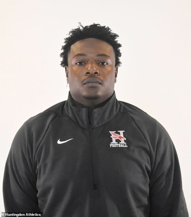 Un jugador de fútbol universitario muere a los 20 años después de un horrible accidente automovilístico: familiares y amigos lloran en Alabama