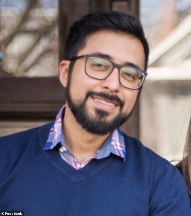 Un legislador horrorizado en la infame ciudad de Mad Max revela un plan brutal para poner fin a las tomas de calles llenas de motos de cross y vehículos todo terreno.