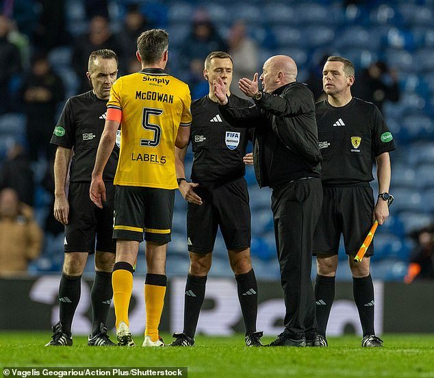 104122387-15318315-Livi_boss_David_Martindale_protests_to_the_match_officials_after-a-1_176392172958.jpeg