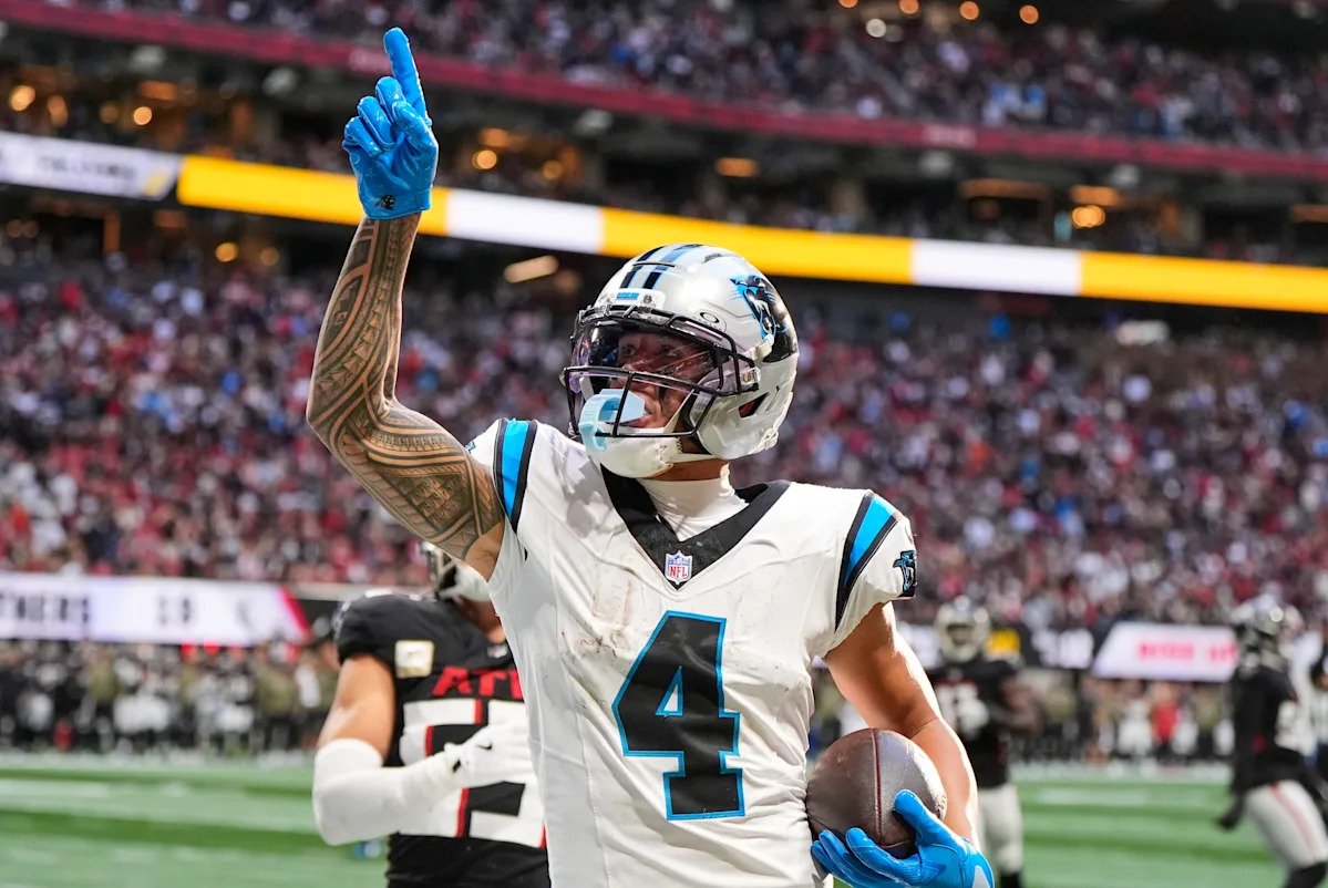 Fantasy Football Stock Report Semana 11: Tetairoa McMillan en aumento mientras Saquon Barkley continúa su caída libre