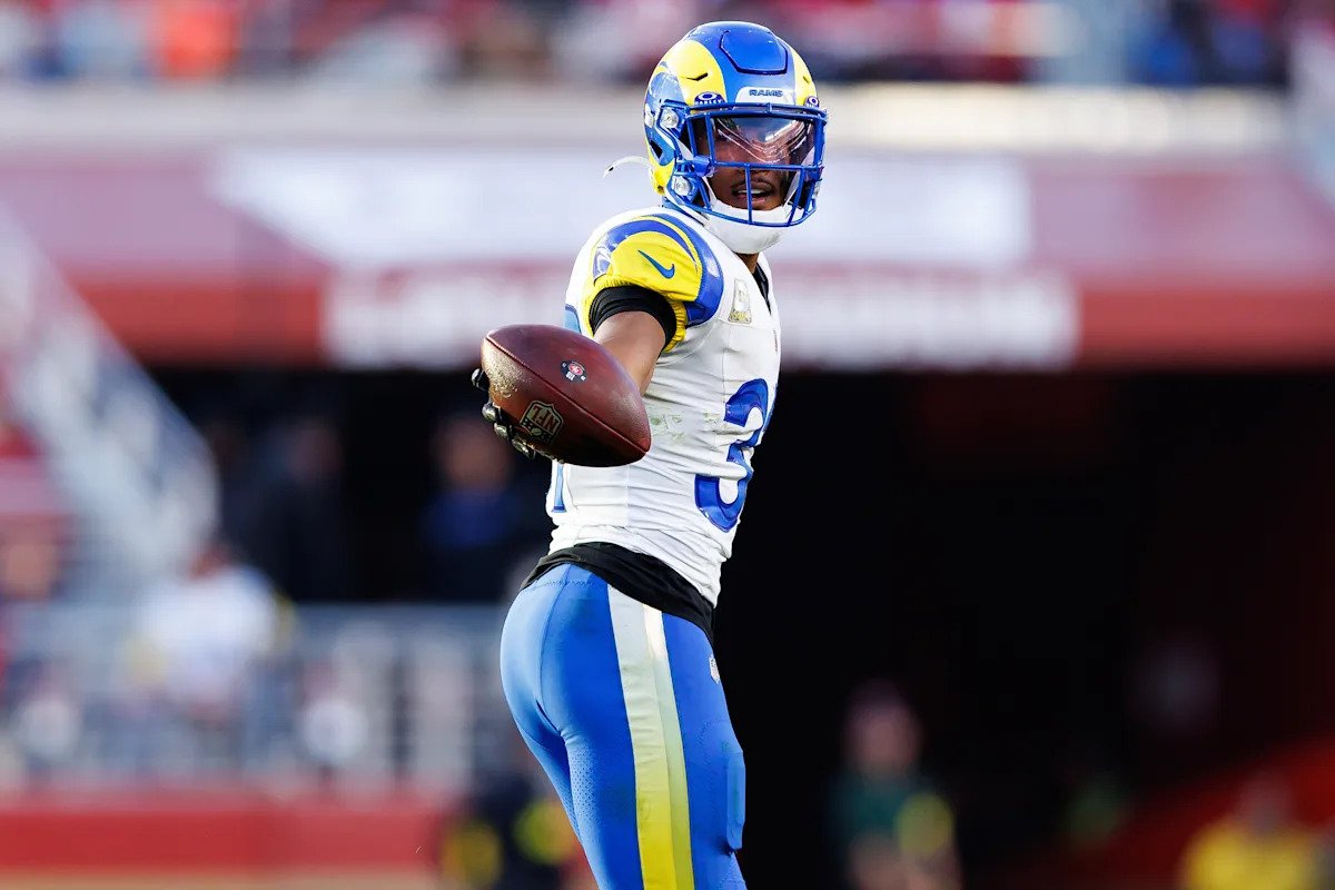 Según los informes, los Rams, que ocuparon el primer lugar, están perdiendo al S Quentin Lake, quien se sometió a una cirugía de codo después de sufrir una lesión en la victoria sobre los Seahawks.