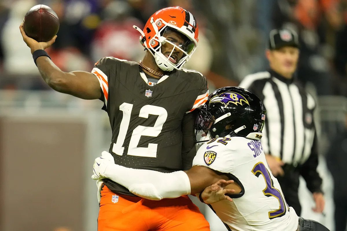 Lo que revelan las primeras instantáneas de Shedeur Sanders de la temporada regular sobre su futuro con los Cleveland Browns