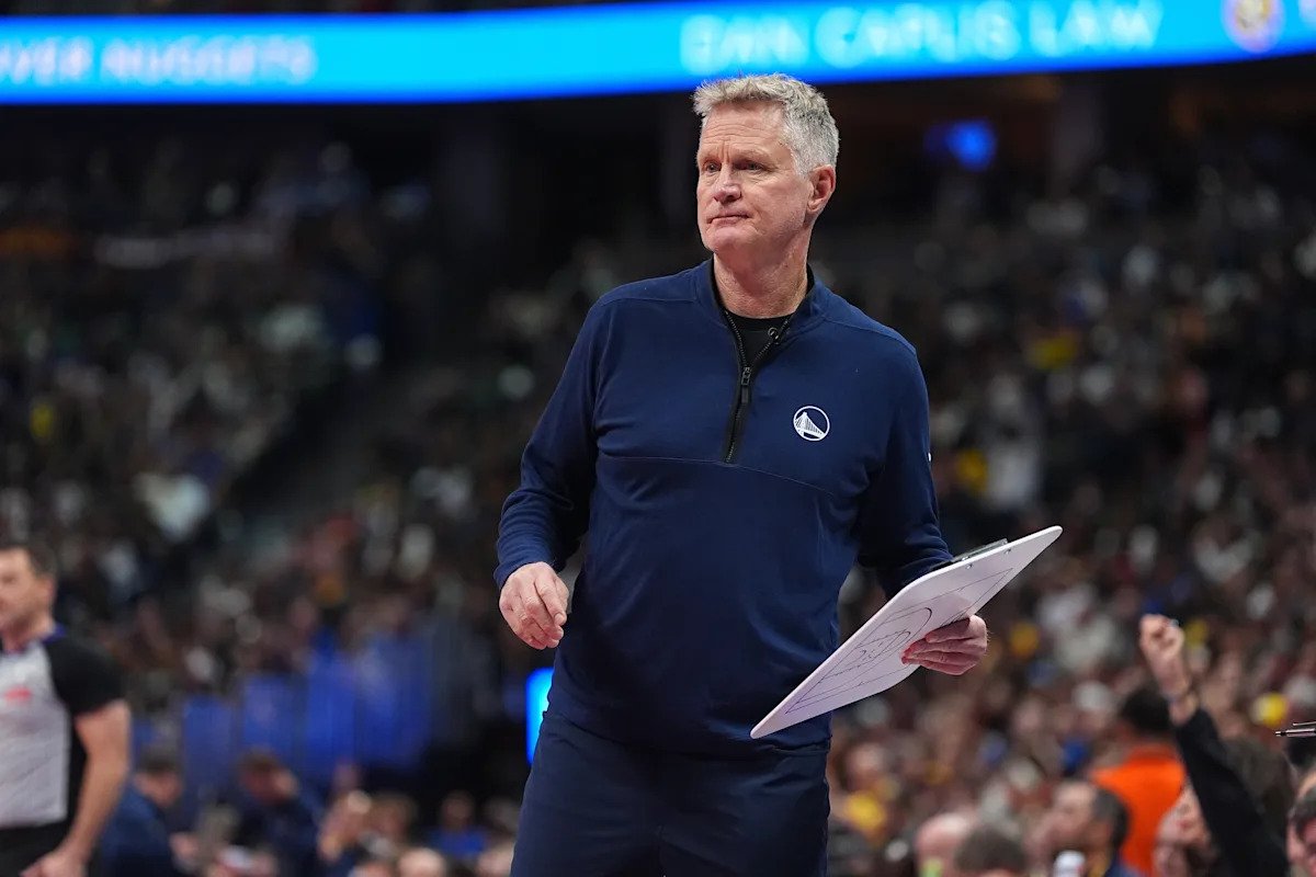 Steve Kerr está “muy preocupado” por el dramático cambio de ritmo y frecuencia de juego de la NBA que provoca más lesiones