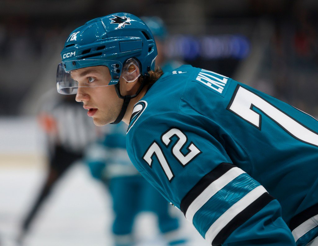 El extremo de los San Jose Sharks, William Eklund, se perderá el partido contra el Seattle Kraken debido a una lesión