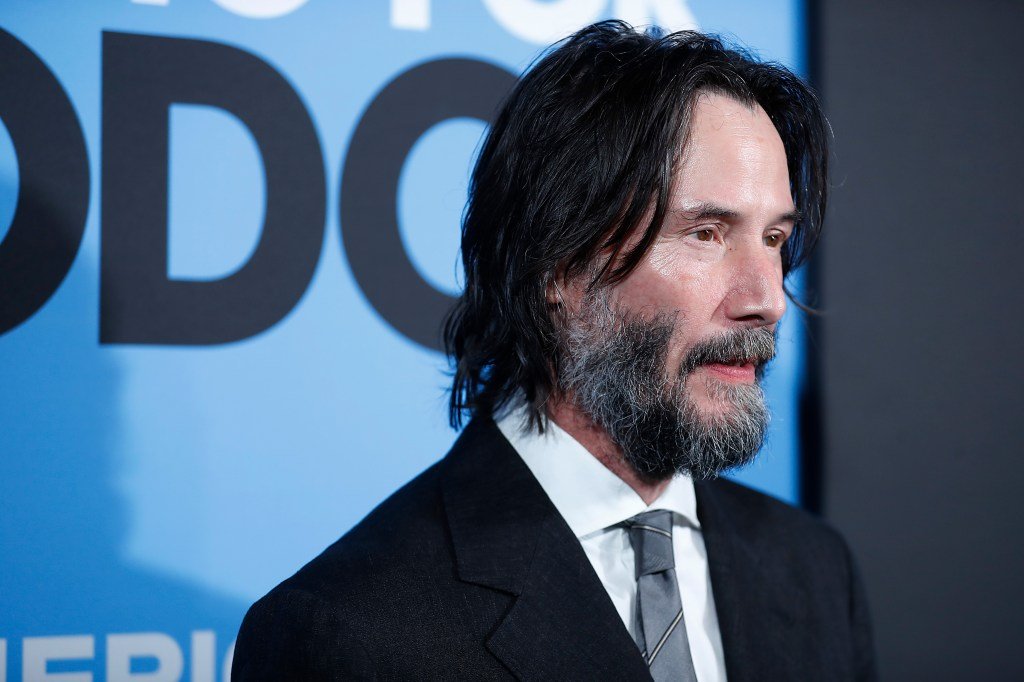 Keanu Reeves se desnudó y ensangrentó al final de su obra de Broadway