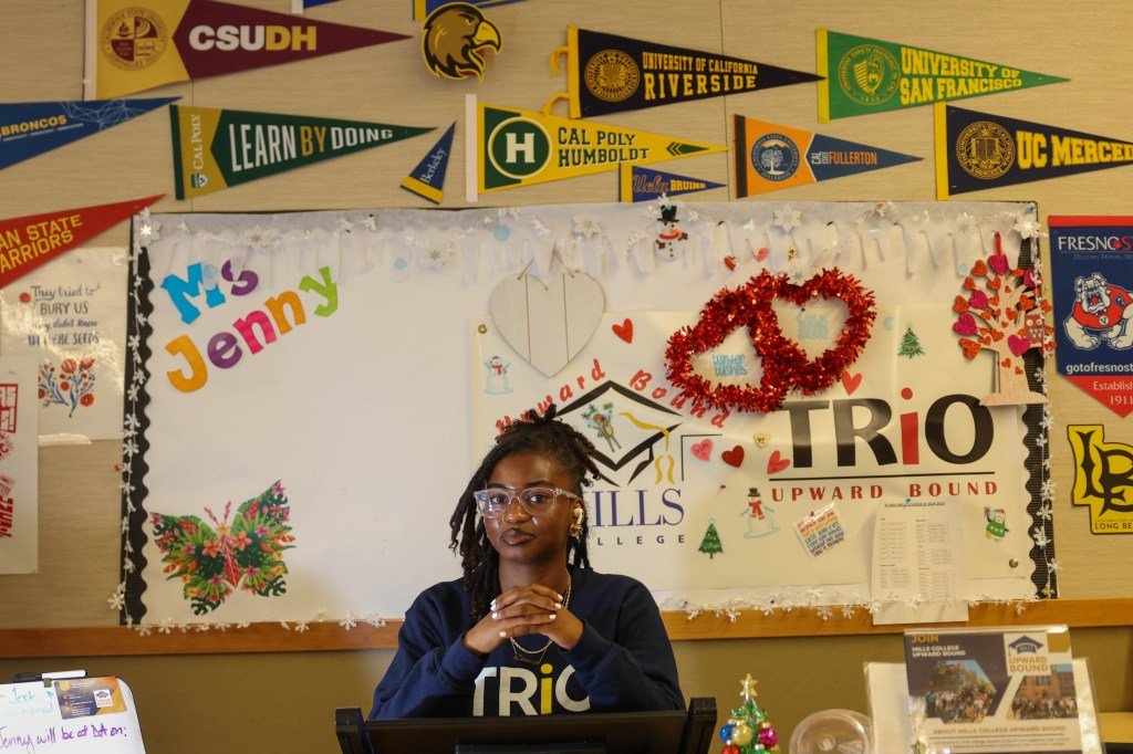 La administración Trump está destruyendo el programa de acceso a la universidad del Área de la Bahía de 40 años de antigüedad