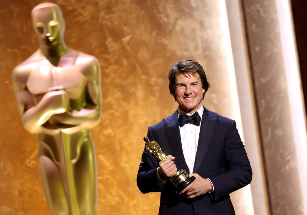 Tom Cruise no abandonaría el salón de baile tras recibir su primer Oscar