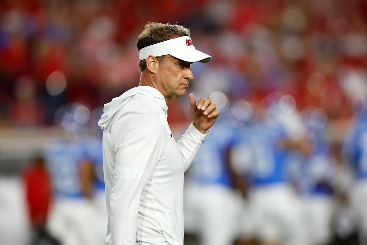 Lane Kiffin, entrenador de Ole Miss: ‘Una falta de respeto hacia nuestros jugadores’ sobre el futuro como entrenador después de la victoria número 1 7 Rebels hablarán de Florida