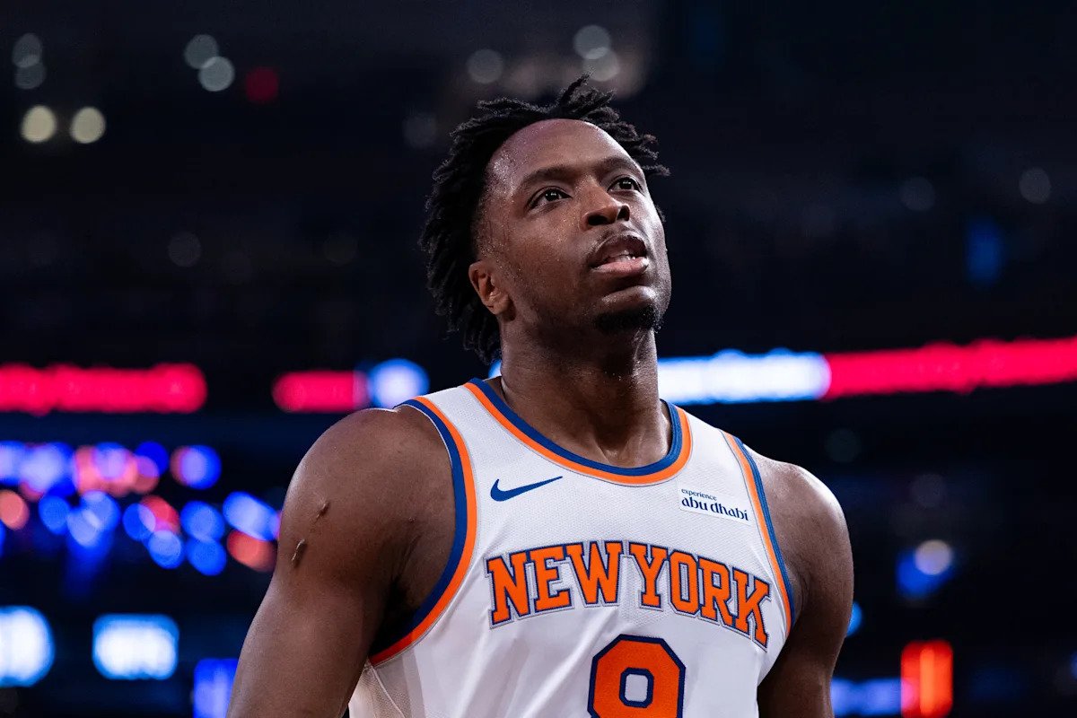 Según los informes, el delantero de los Knicks, OG Anunoby, estará fuera durante al menos dos semanas por una distensión en el tendón de la corva