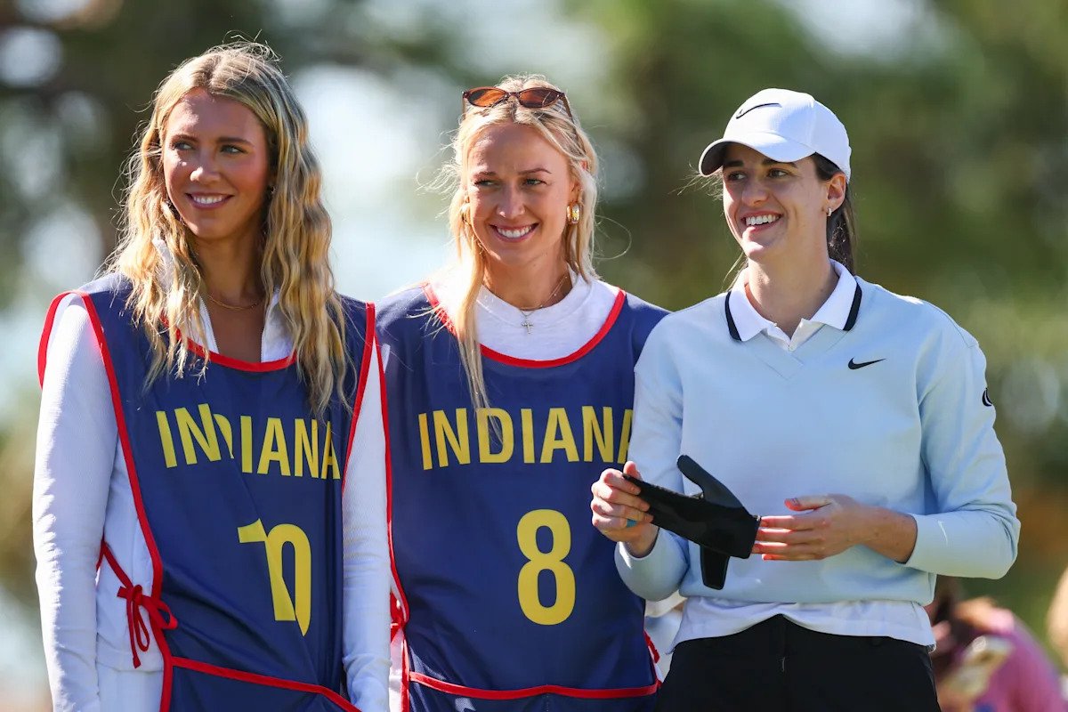 Sophie Cunningham se defiende de un fan mientras era caddie de Caitlin Clark en The Annika durante las negociaciones del convenio colectivo: ‘Dígales que nos paguen’