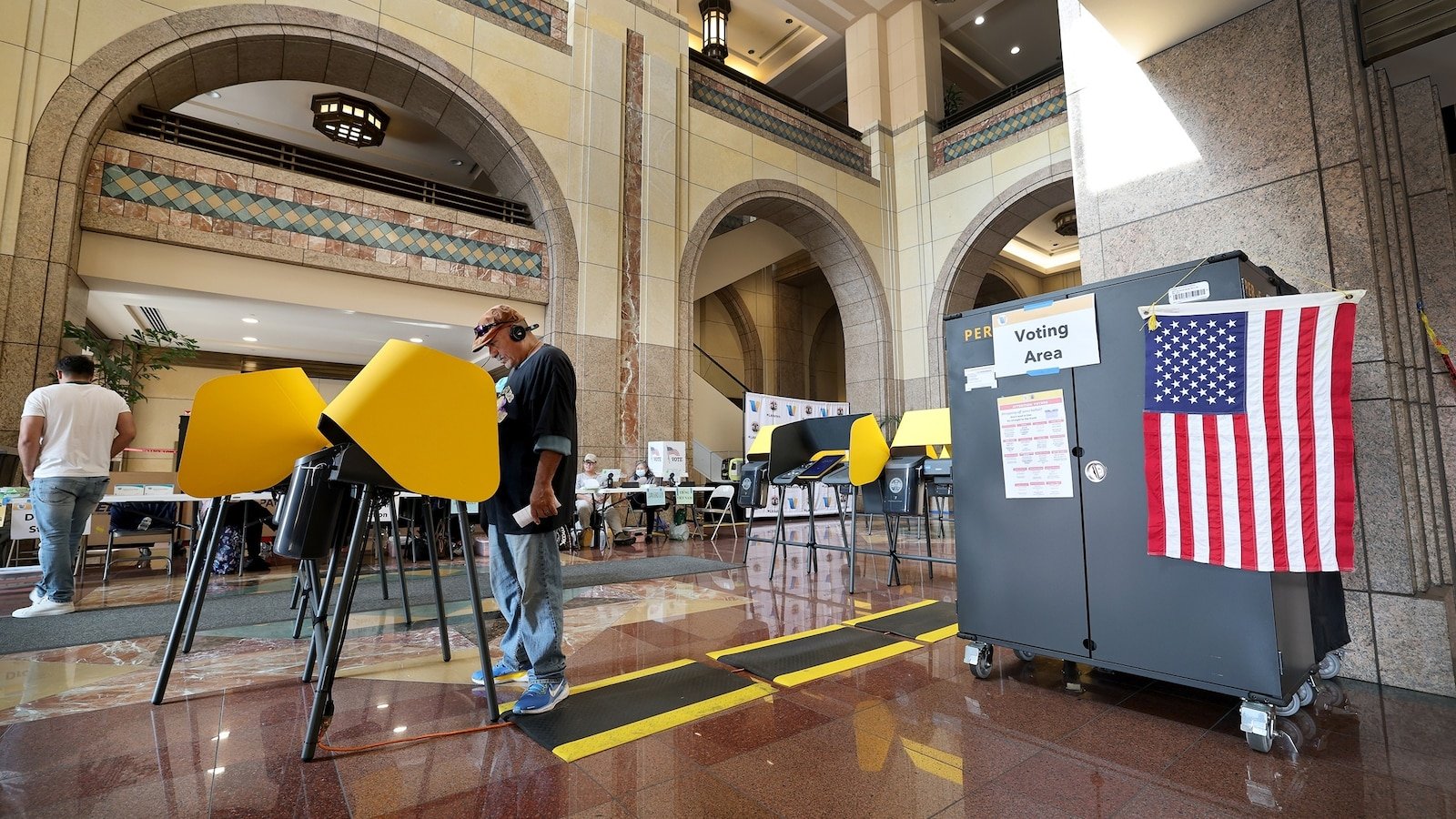 Las encuestas muestran que la mayoría de los votantes probables en California apoyan la Proposición 50